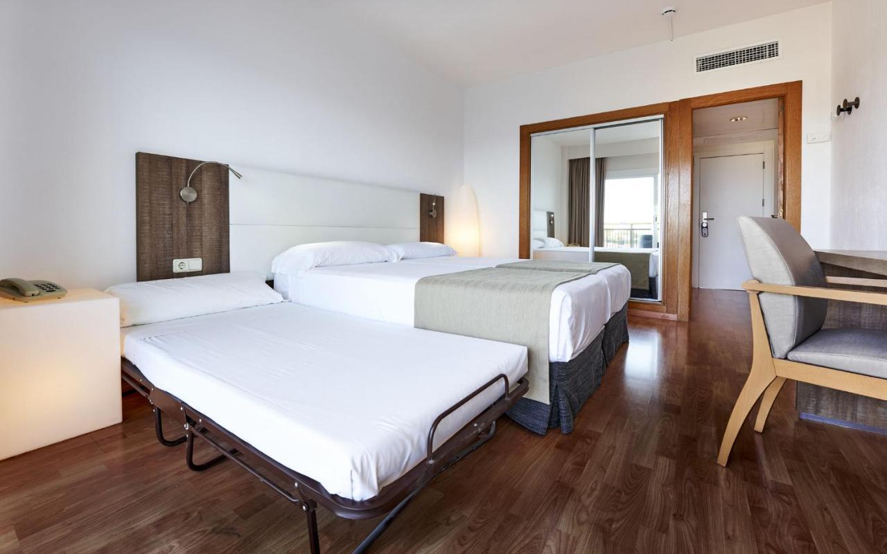 Globales Cala Vinas Adults Only 16+ Hotel Bagian luar foto